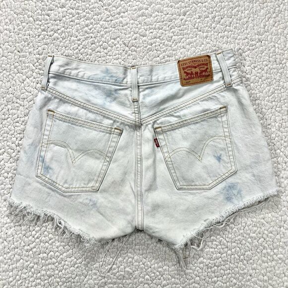 Levi’s 501 Women’s Denim Cutoff Shorts W29 Light Wash High Rise Frayed Hem - Picture 3 of 8